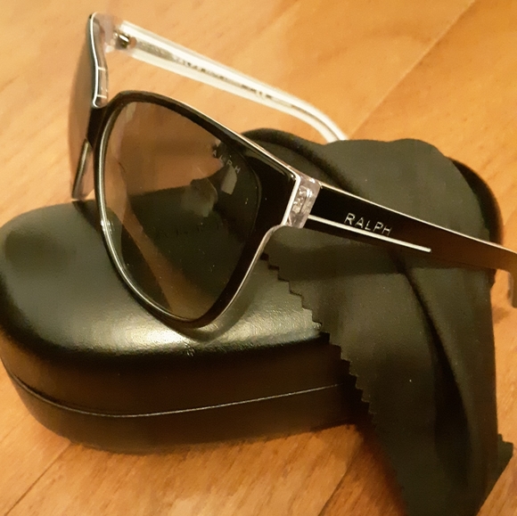 Ralph Lauren RA 5085 Sunglasses - Picture 2 of 2